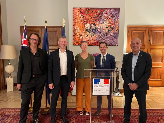 Signature de l’IRL FAMSI en novembre 2024, à l’ambassade de France en Australie.